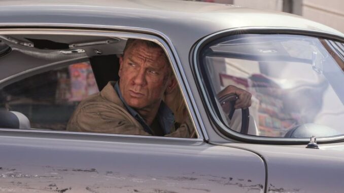 Daniel Craig Nie je cas zomriet James Bond